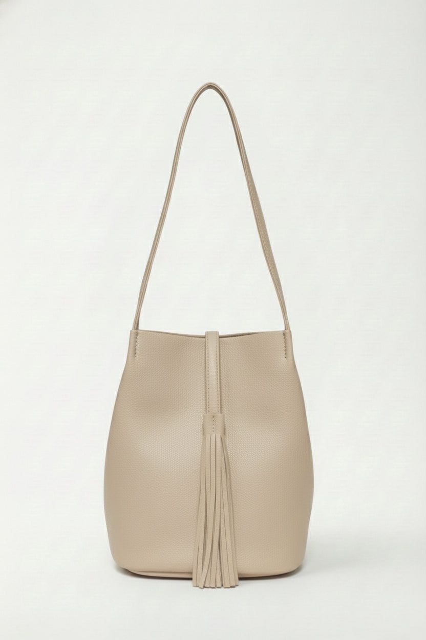 Melody Tassel Tote Bag in Ivory